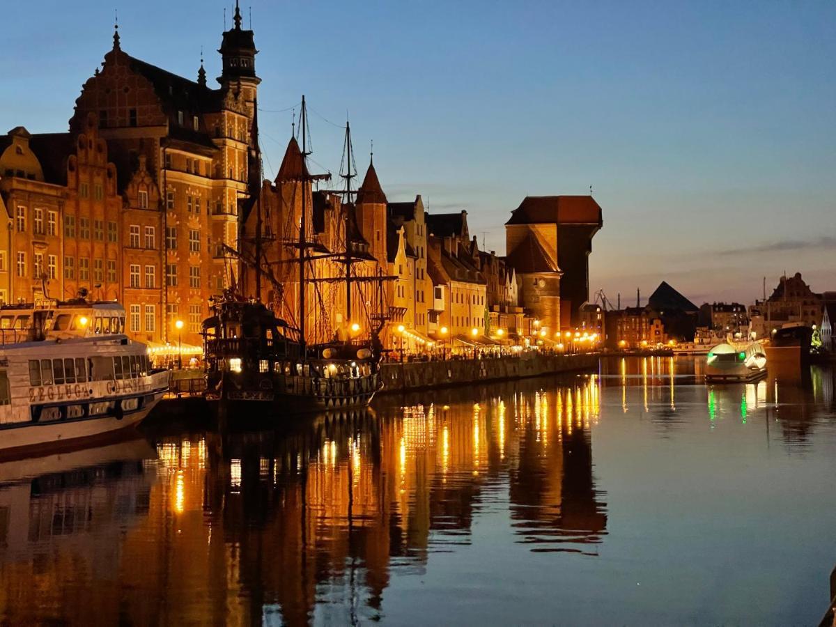 Waterlane W Oknami Na Rzeke - Marina View - Comfy Apartments Gdańsk Exteriör bild